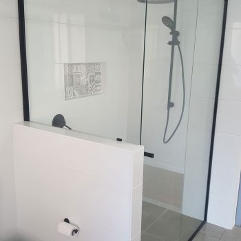 Shower Screens - All Hours Glass